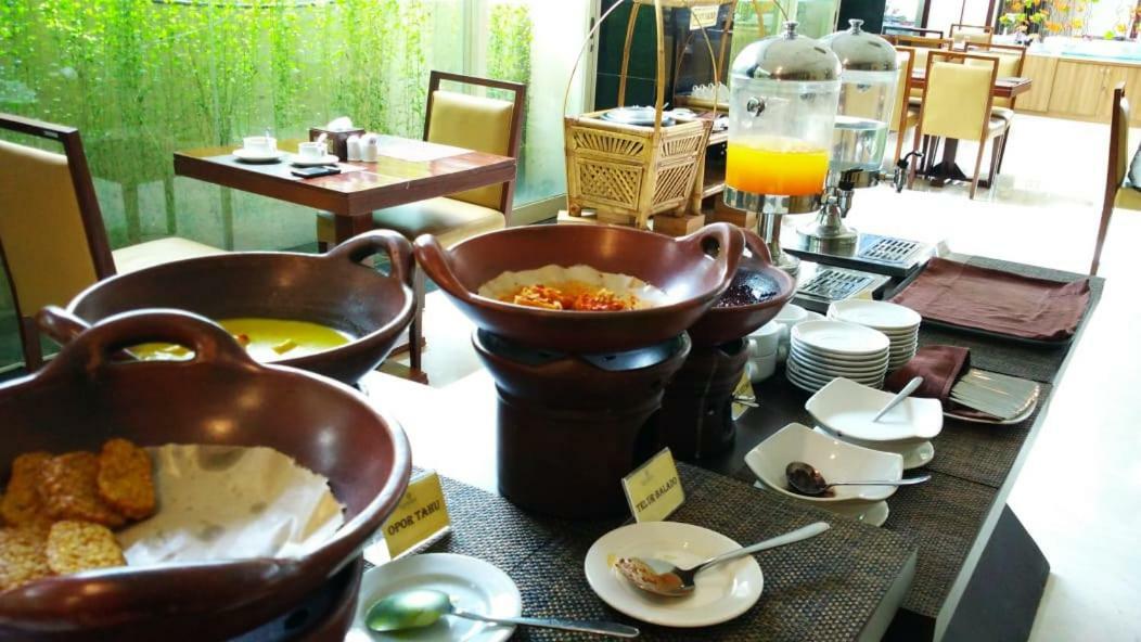 Hotel Namira Syariah Pekalongan Dış mekan fotoğraf