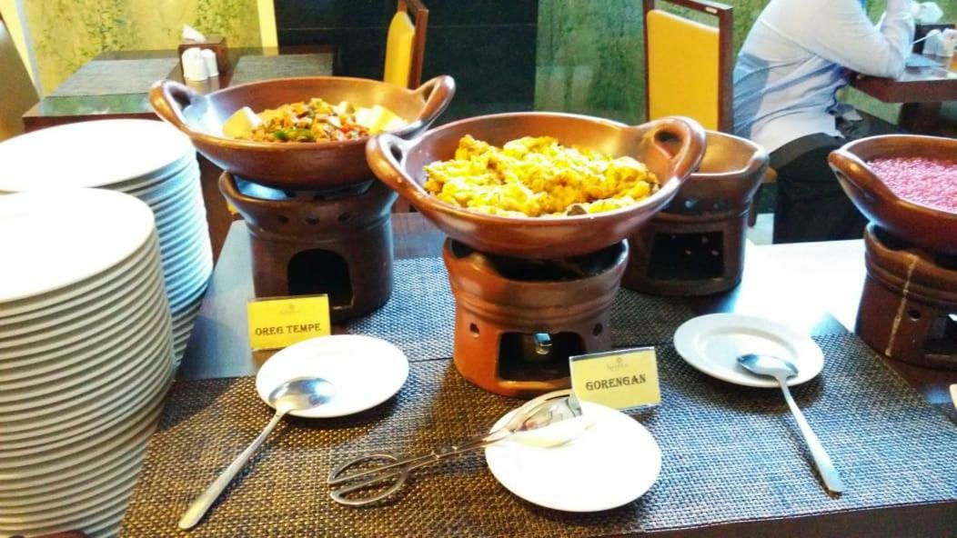 Hotel Namira Syariah Pekalongan Dış mekan fotoğraf