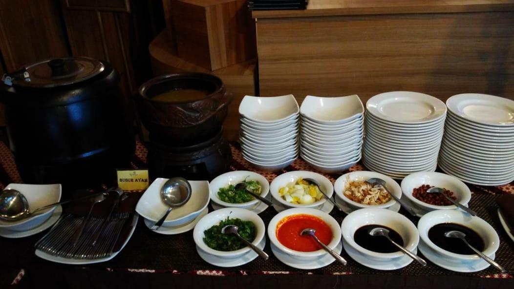 Hotel Namira Syariah Pekalongan Dış mekan fotoğraf